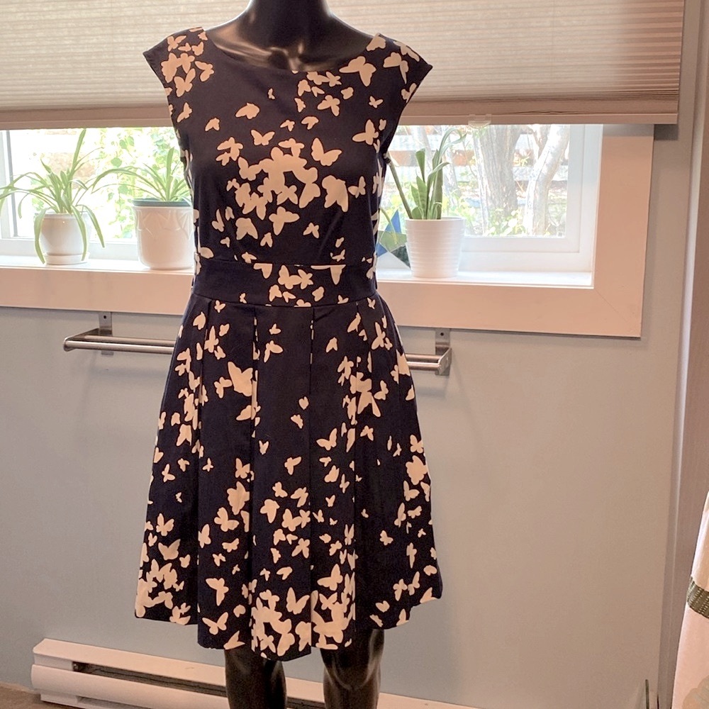 Navy sleeveless dress with cream butterflies by Closet size 4